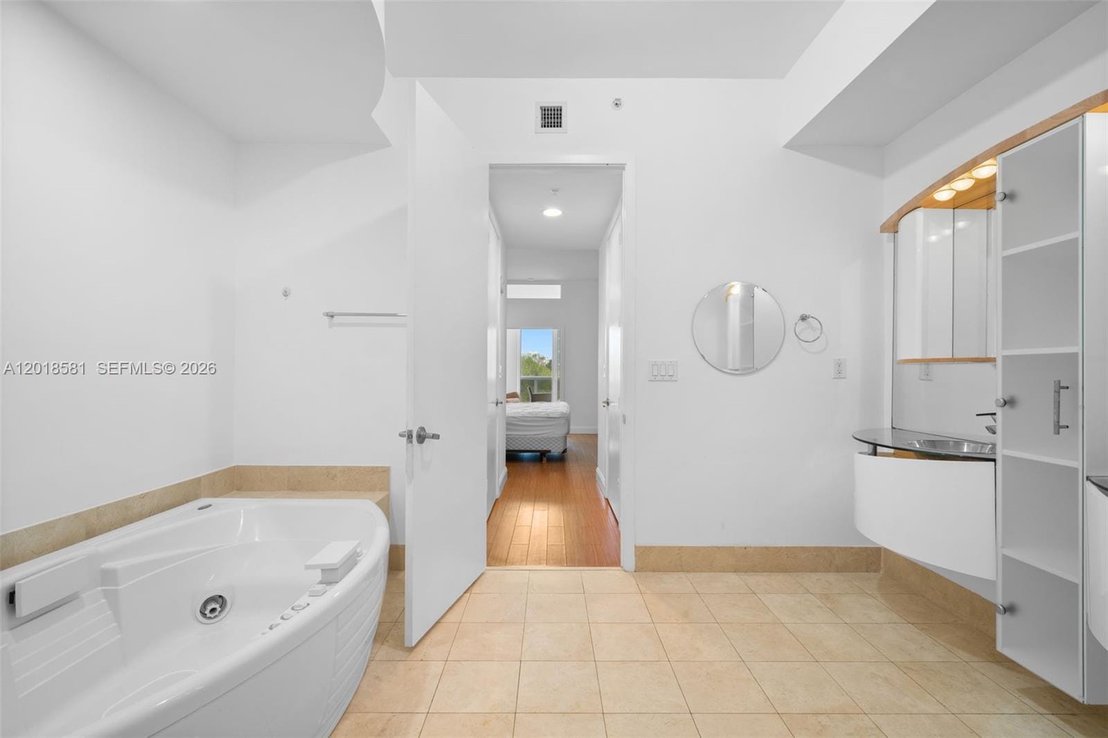 18101 Collins Avenue 606, Sunny Isles Beach, FL 33160 photo 7