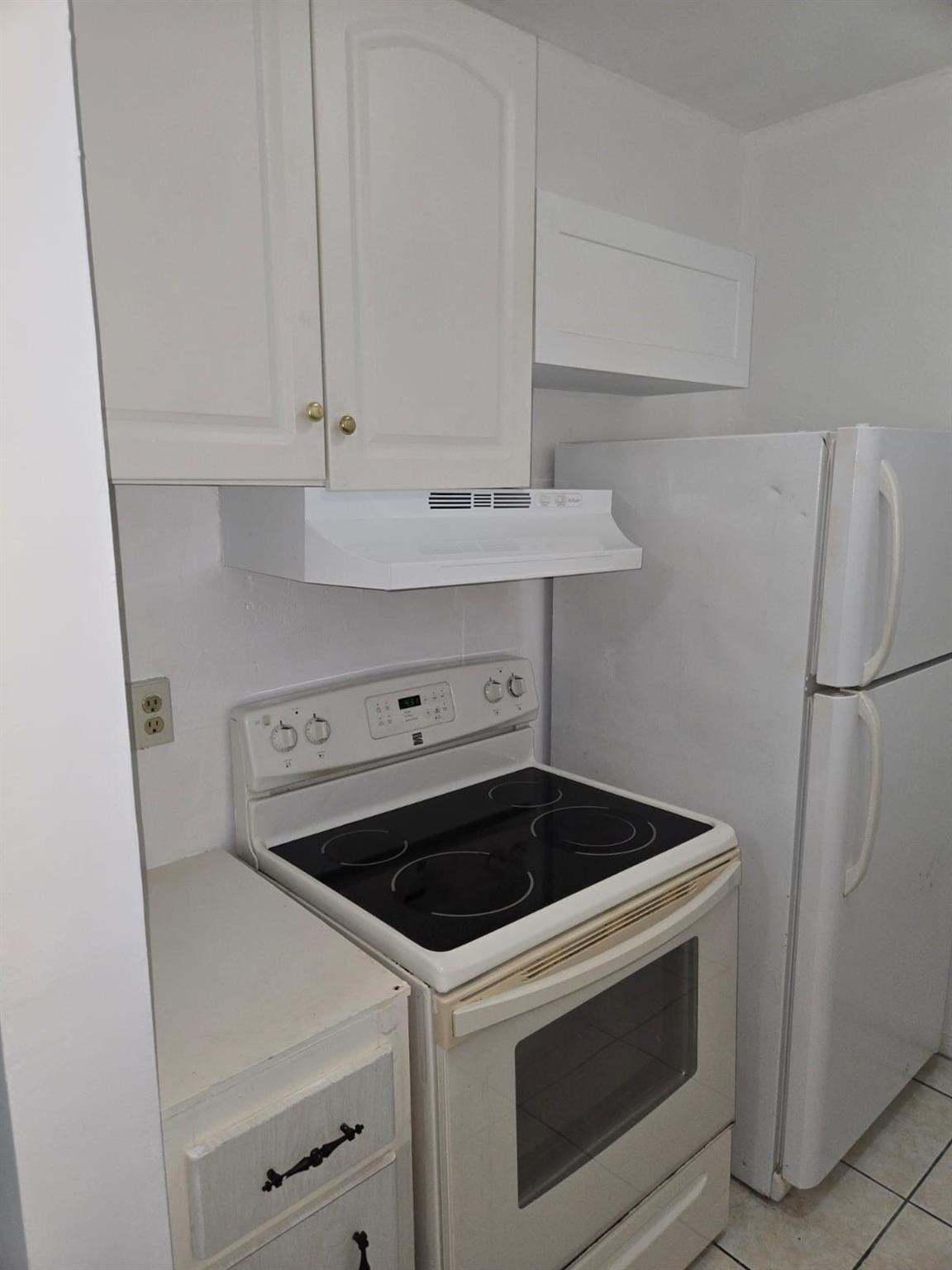 230 SW 11th Avenue 17, Hallandale Beach, FL 33009, Hallandale Beach