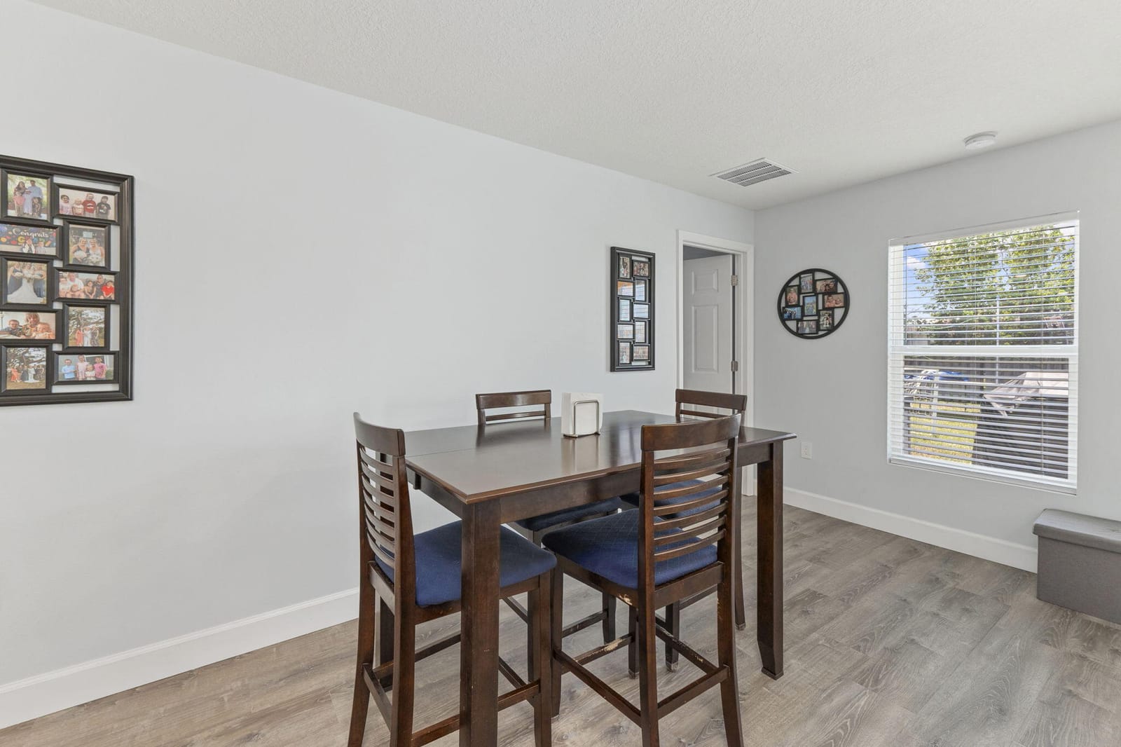 692 SW Hamberland Avenue — photo 12