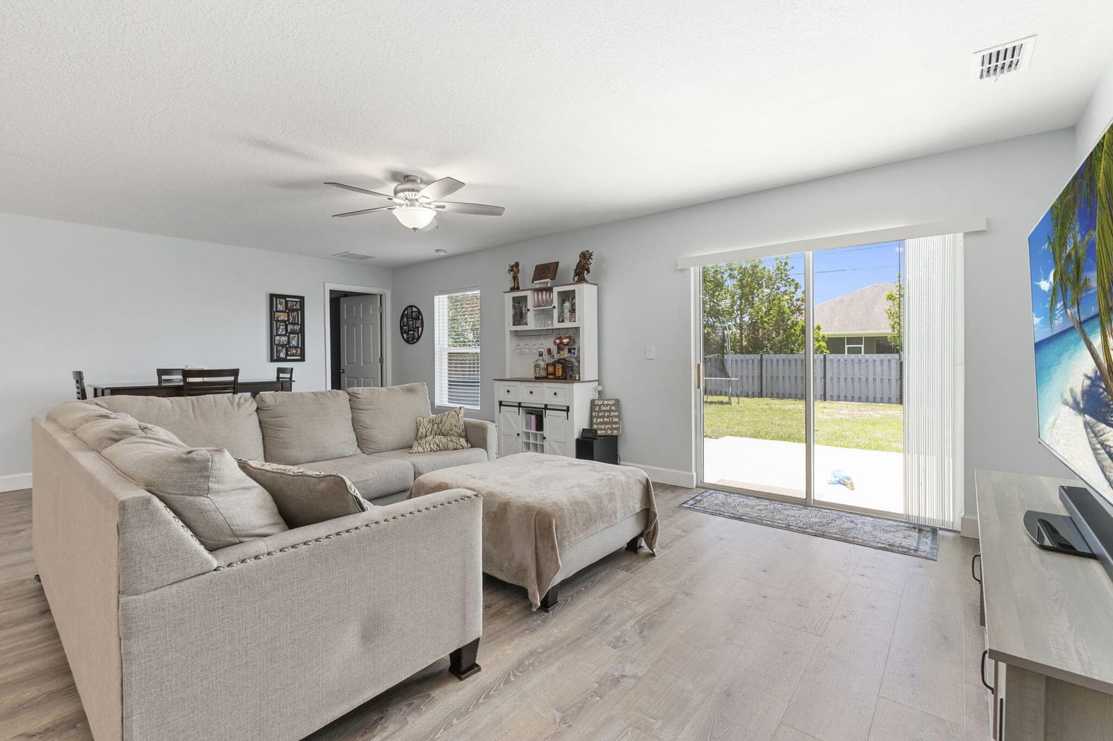 692 SW Hamberland Avenue — photo 6