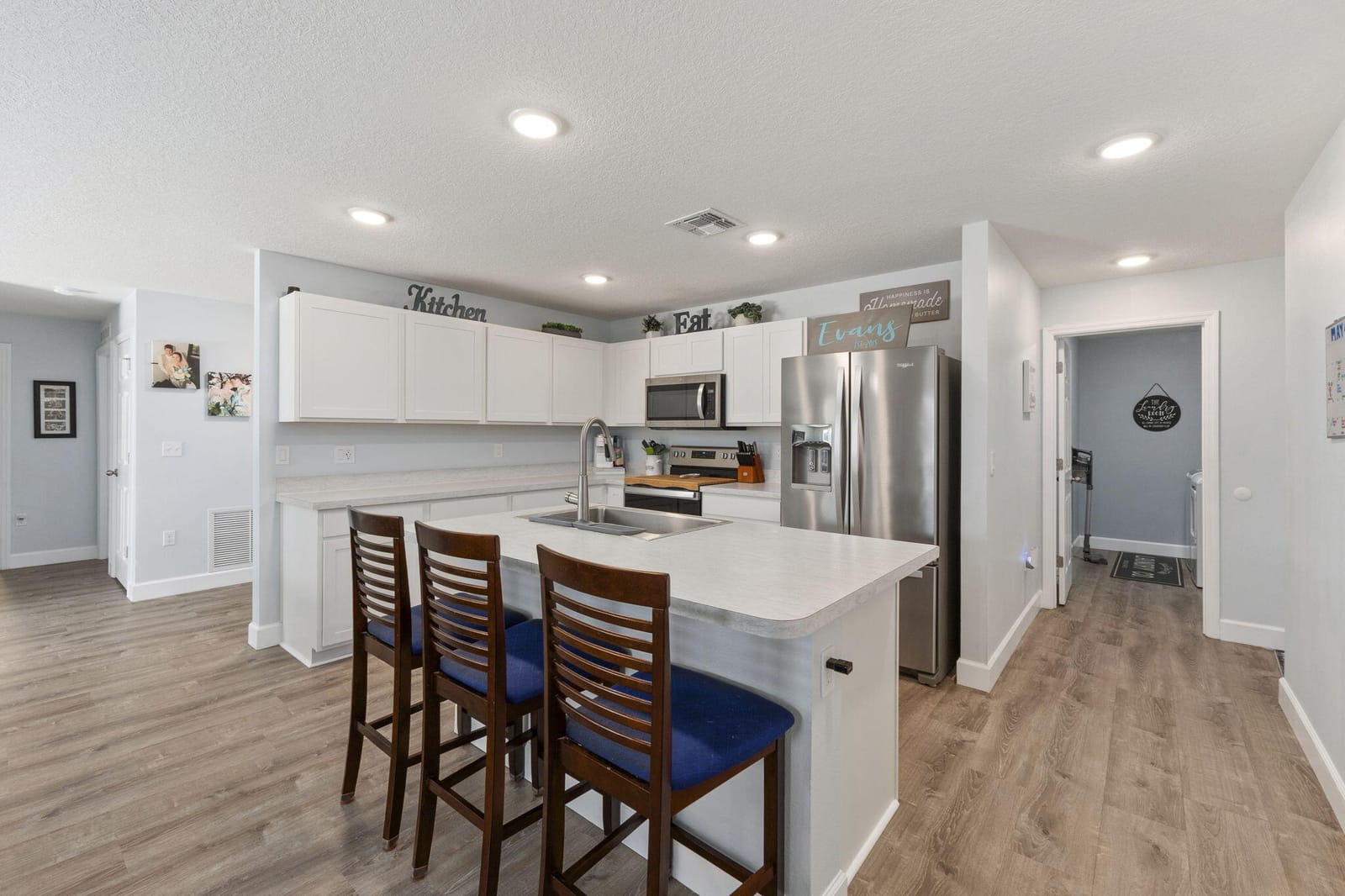 692 SW Hamberland Avenue — photo 7