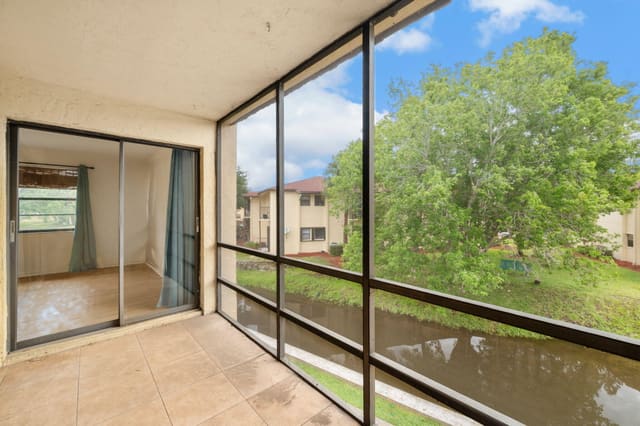 2050 Oleander Boulevard 2-206, sold in Island House, Fort Pierce, FL