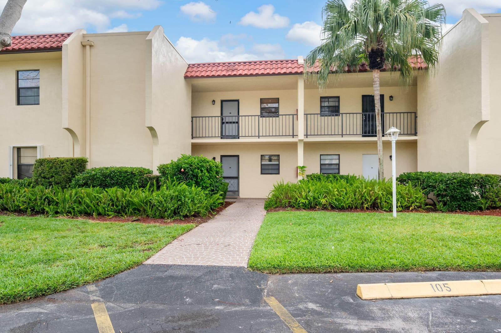 2050 Oleander Boulevard 2-206, Fort Pierce, FL 34950 photo 3