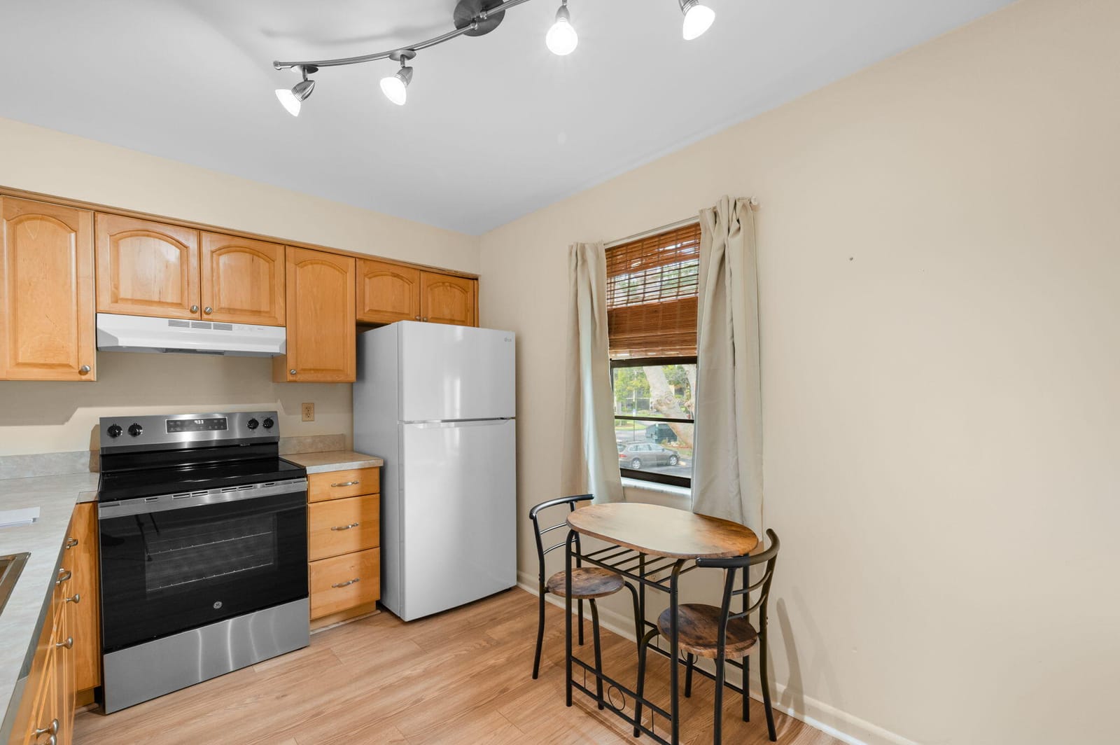 2050 Oleander Boulevard 2-206, Fort Pierce, FL 34950 photo 6