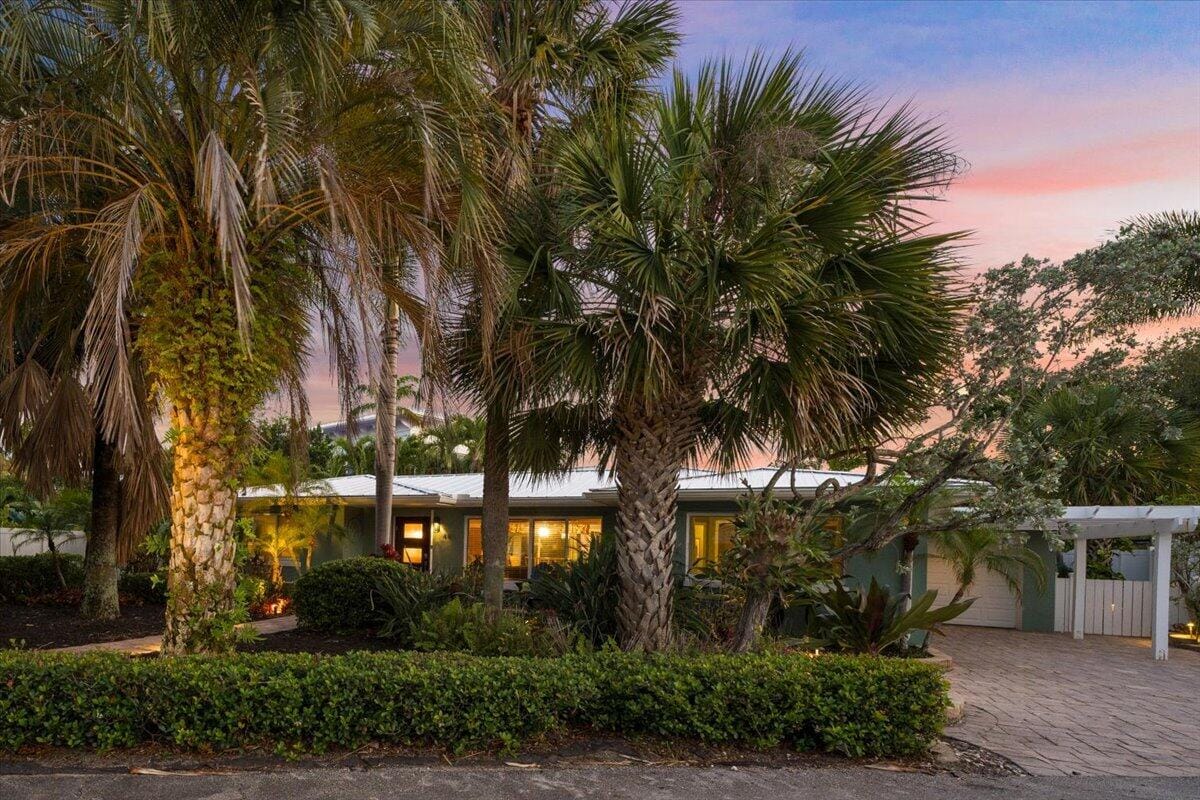 440 Jupiter Lane, Juno Beach, FL 33408 photo 11