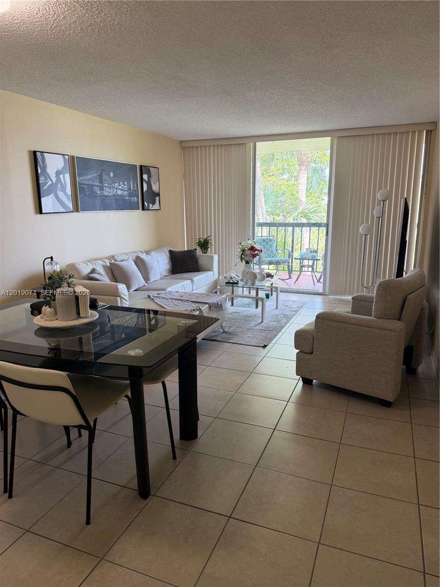 10865 SW 112th Avenue 312, Miami, FL 33176, Miami