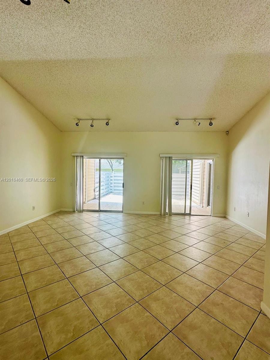 14530 SW 142nd Ct Circle — photo 8