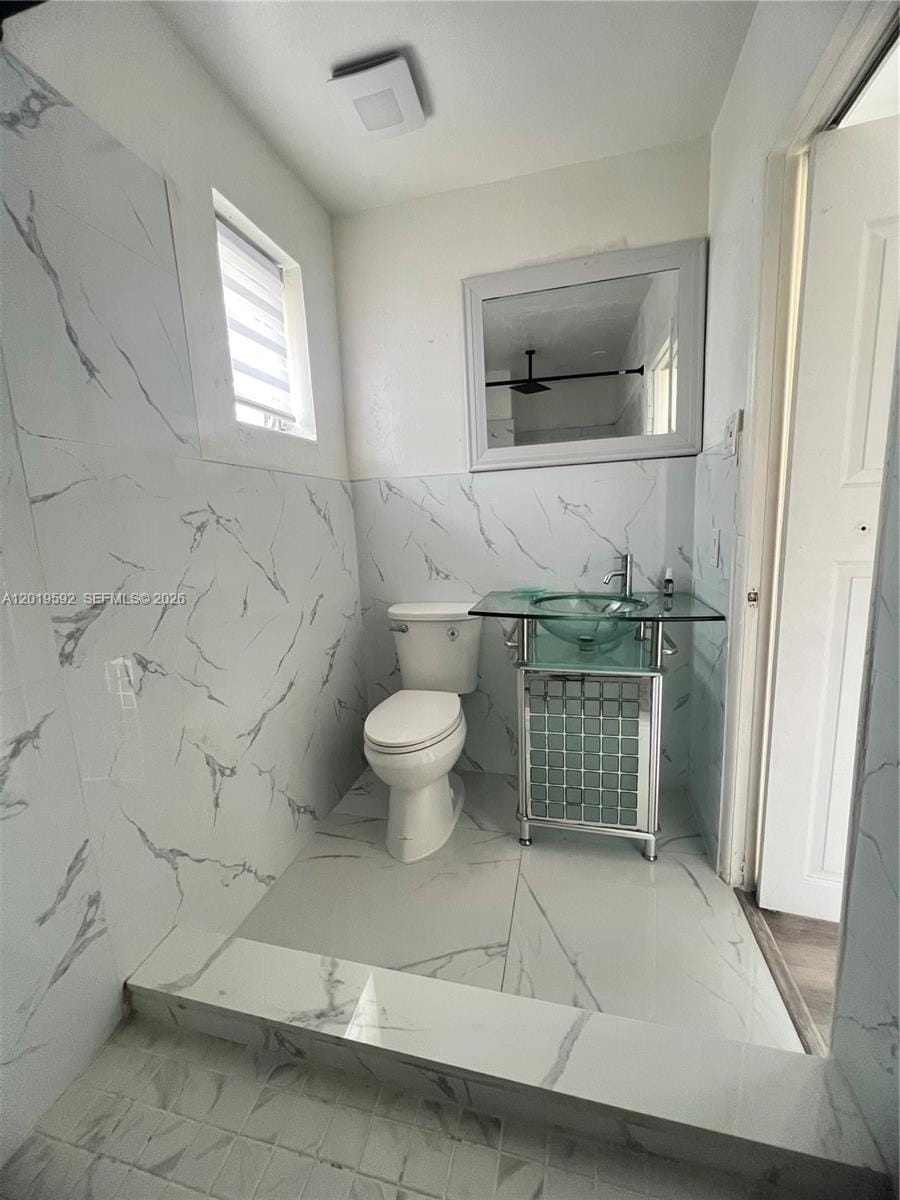 1711 Thomas Street — photo 11