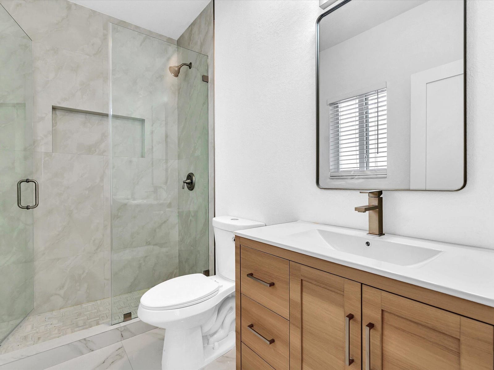 2410 NW 43rd Street, Miami, FL 33142 photo 30