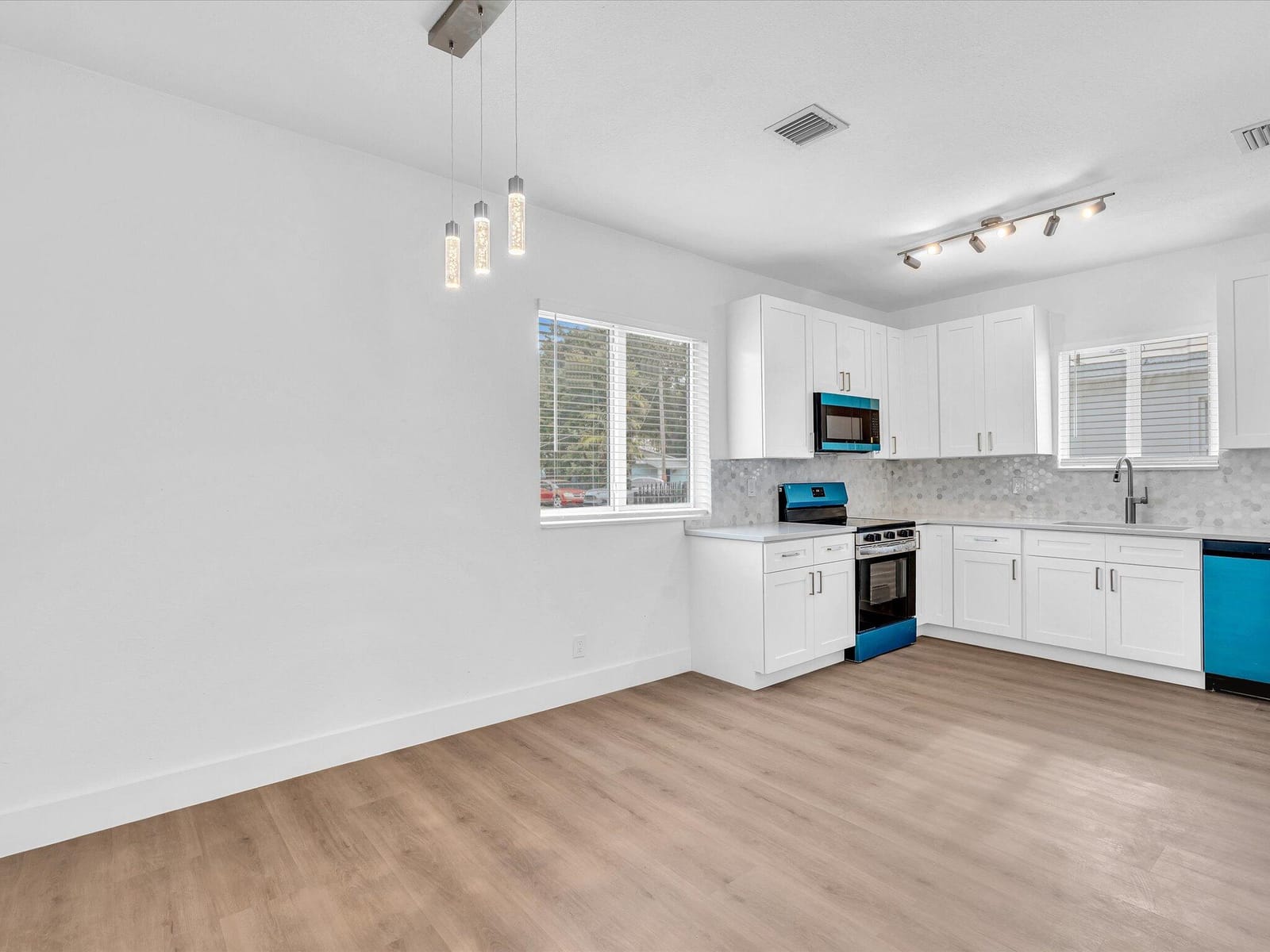 2410 NW 43rd Street, Miami, FL 33142 photo 6