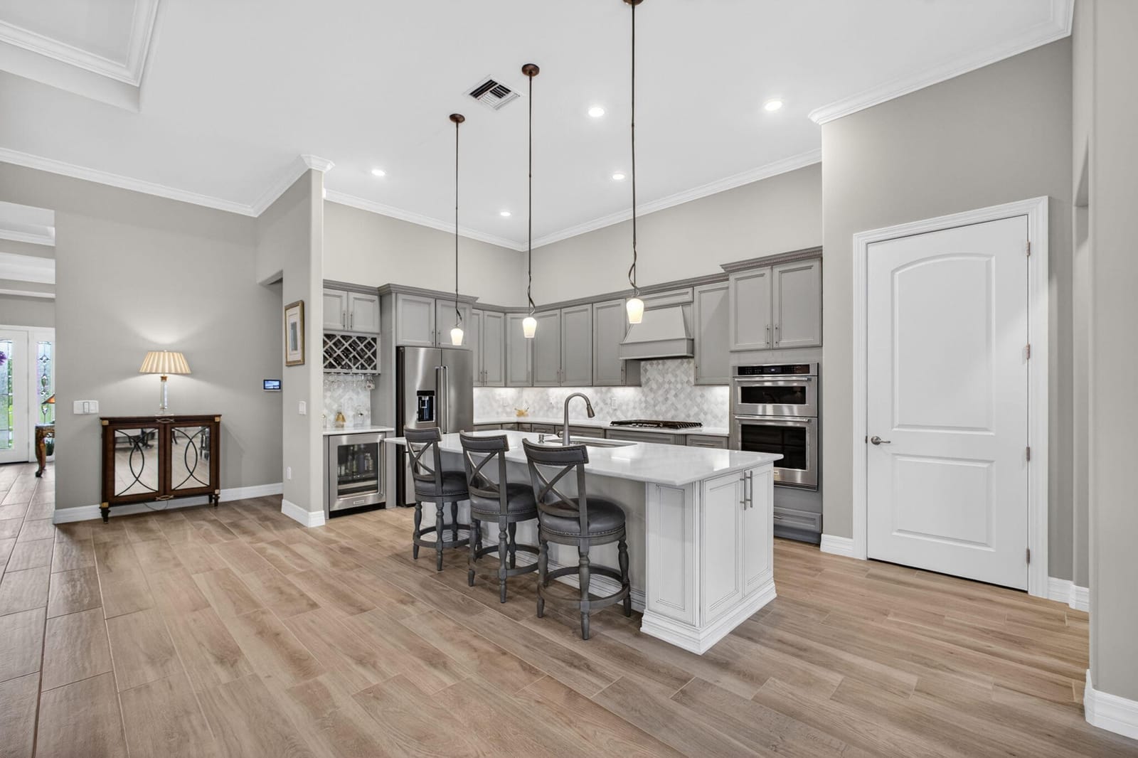 9206 Balsamo Drive — photo 7