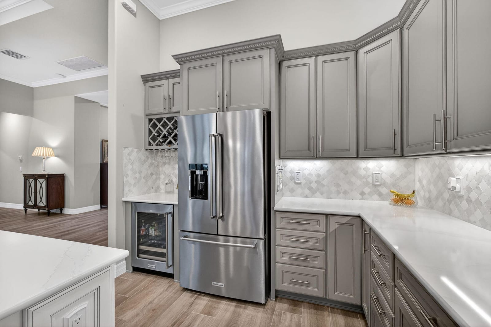 9206 Balsamo Drive — photo 9