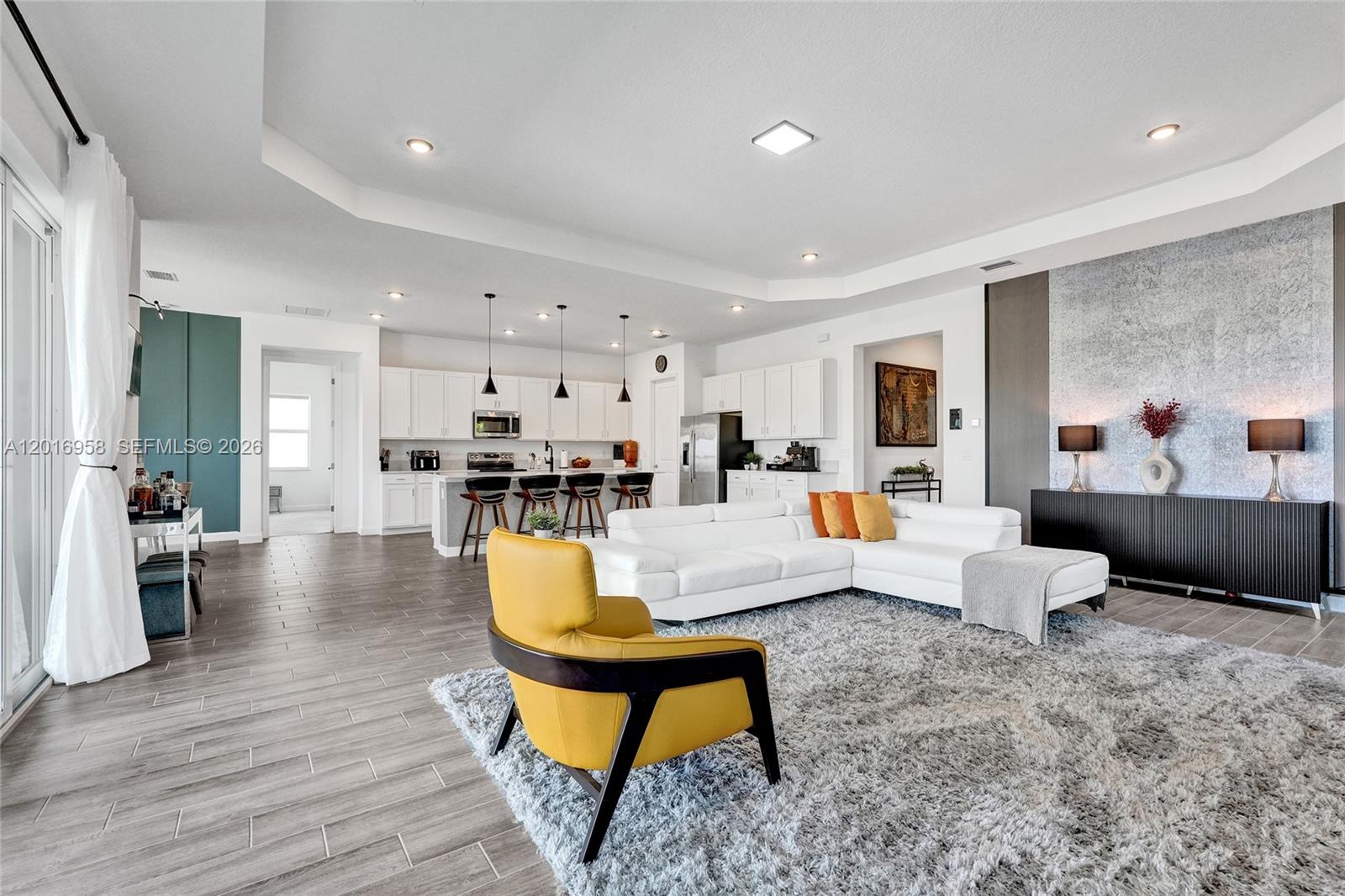 13909 SE Riversway Street — photo 4
