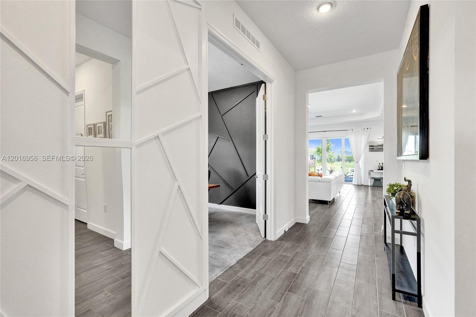 13909 SE Riversway Street — photo 8