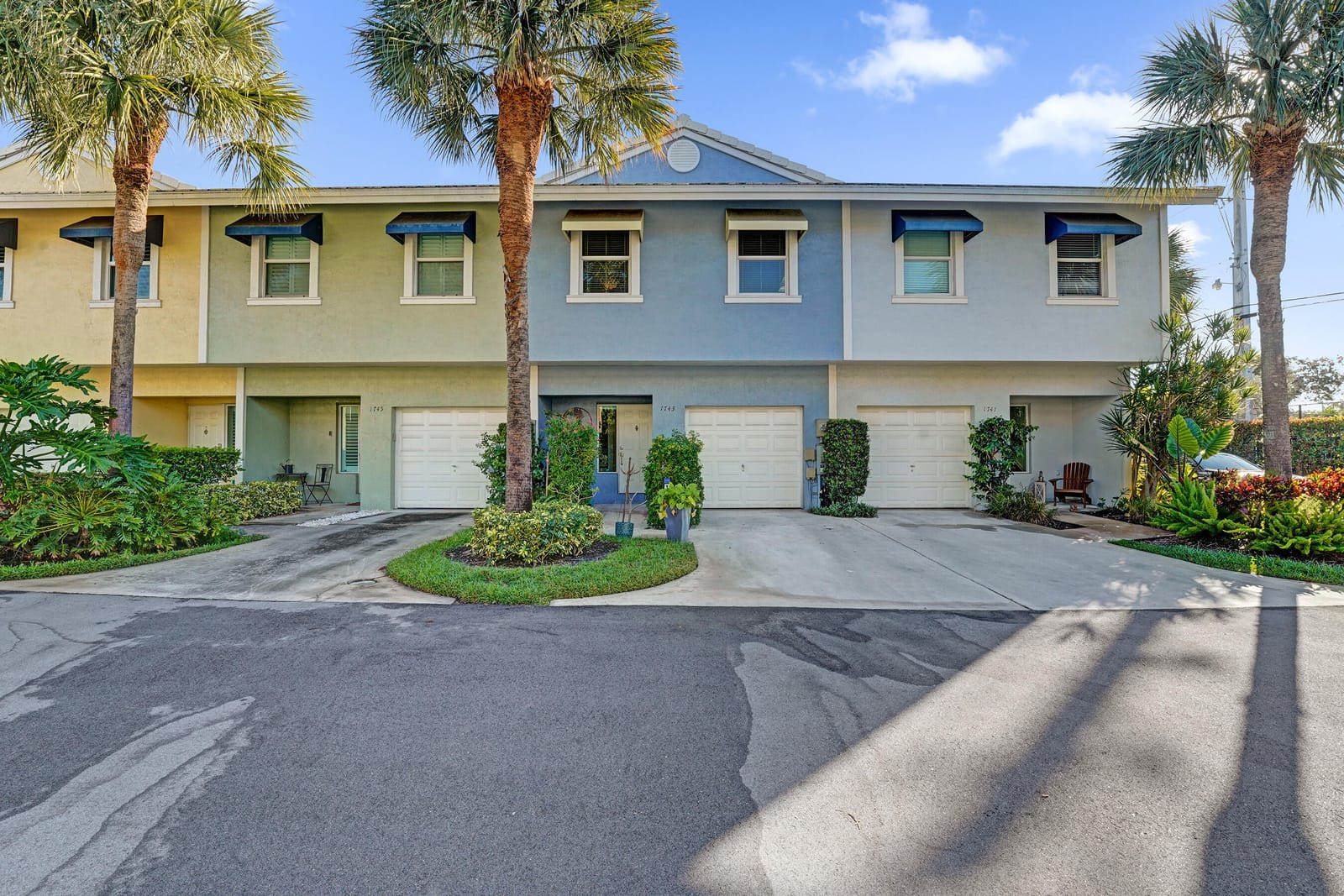 1743 NE 4th Avenue F4, Fort Lauderdale, FL 33305 photo 2