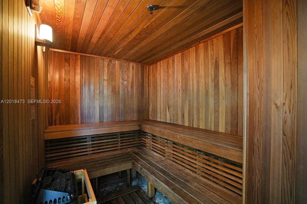 1621 Bay Road PH1, Miami Beach, FL 33139 photo 20