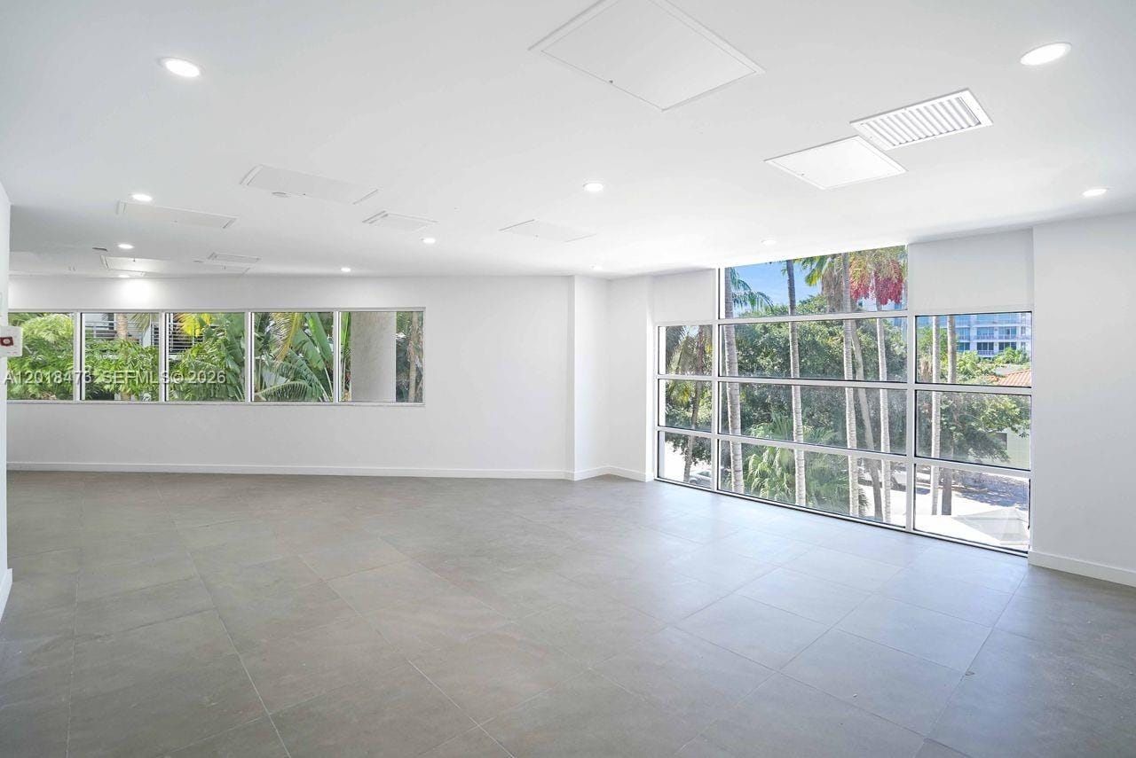 1621 Bay Road PH1, Miami Beach, FL 33139 photo 21