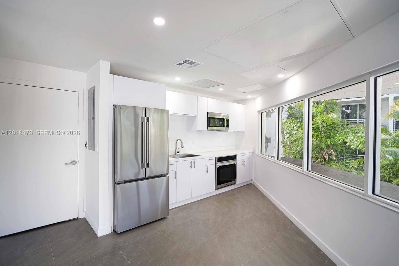 1621 Bay Road PH1, Miami Beach, FL 33139 photo 22