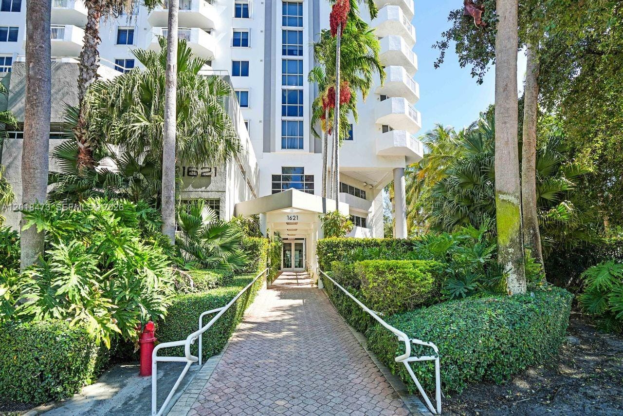 1621 Bay Road PH1, Miami Beach, FL 33139 photo 30