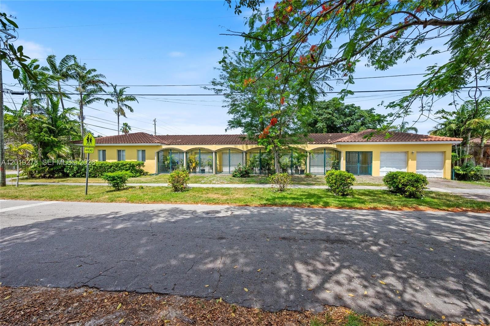 2542 SW 25th Avenue, Miami, FL 33133 photo 2