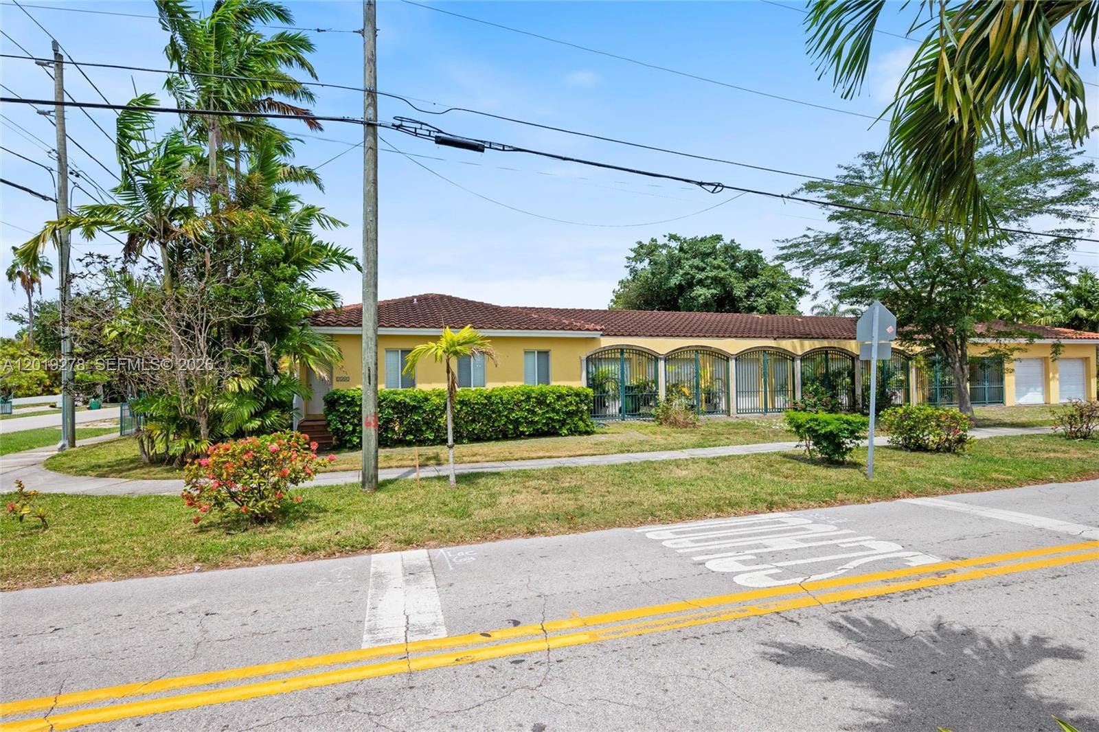 2542 SW 25th Avenue, Miami, FL 33133 photo 4