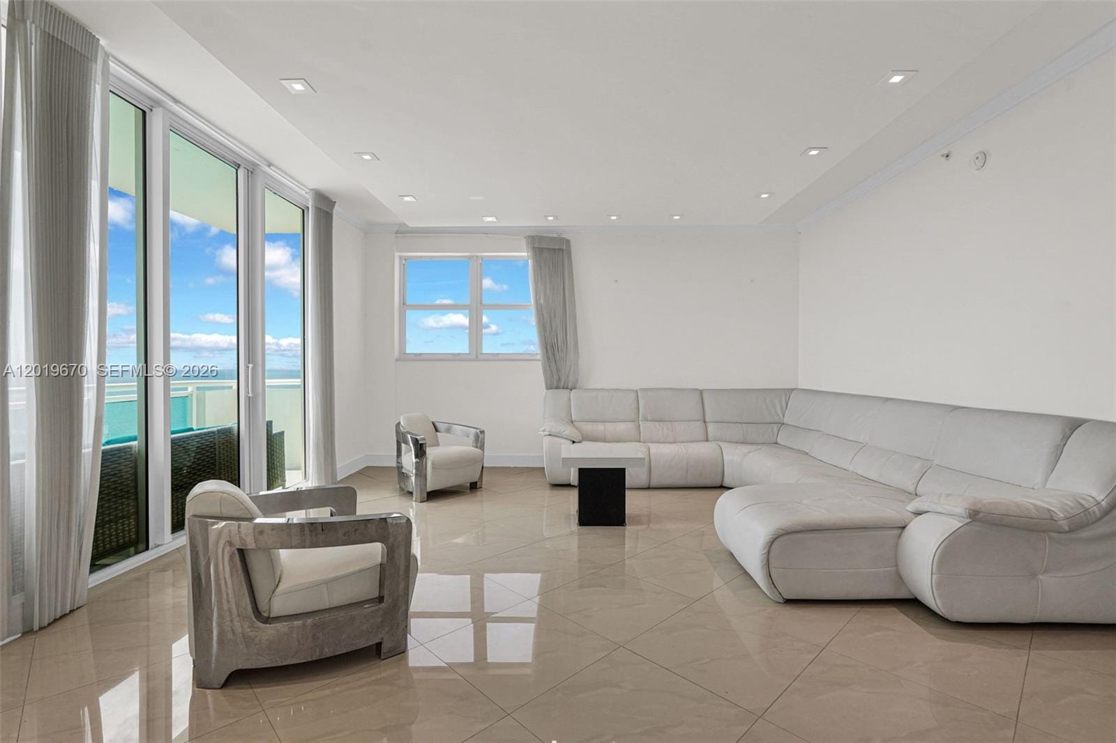 3001 S Ocean Drive 1611 — photo 2