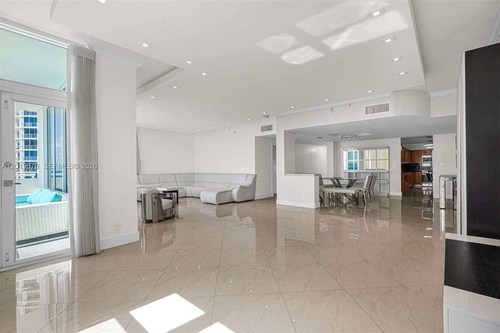 3001 S Ocean Drive 1611 — photo 3