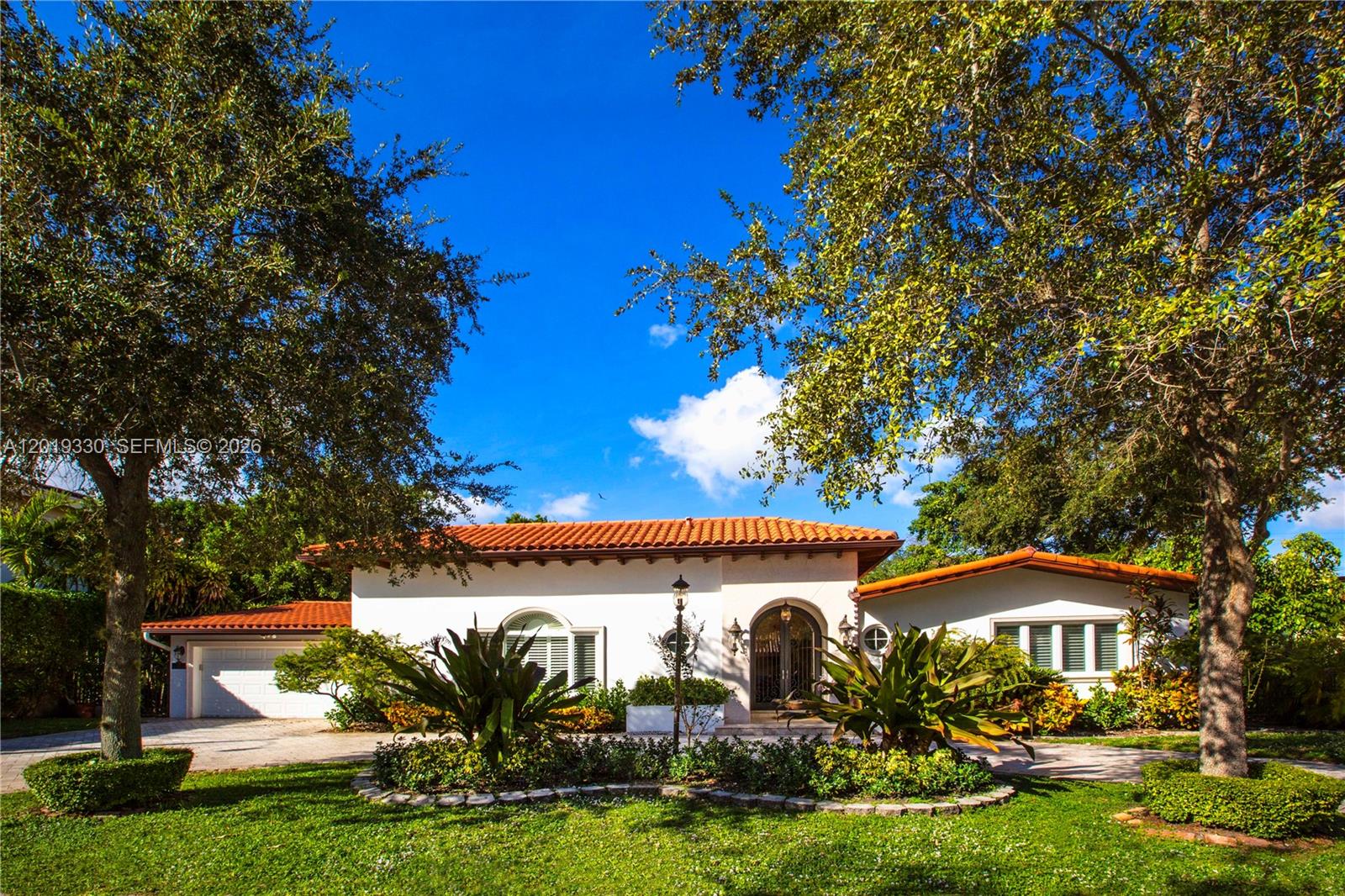 125 W Sunrise Avenue, Coral Gables, FL 33133, Coral Gables