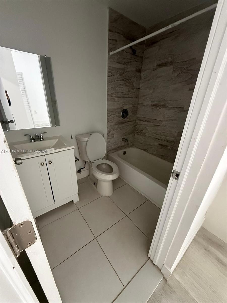 75 Glen Royal Parkway 3 — photo 4