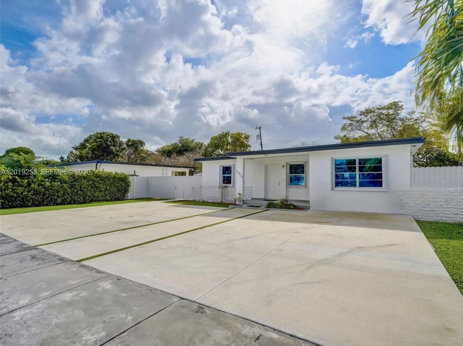 9494 SW 39th Street, Miami, FL 33165, Miami