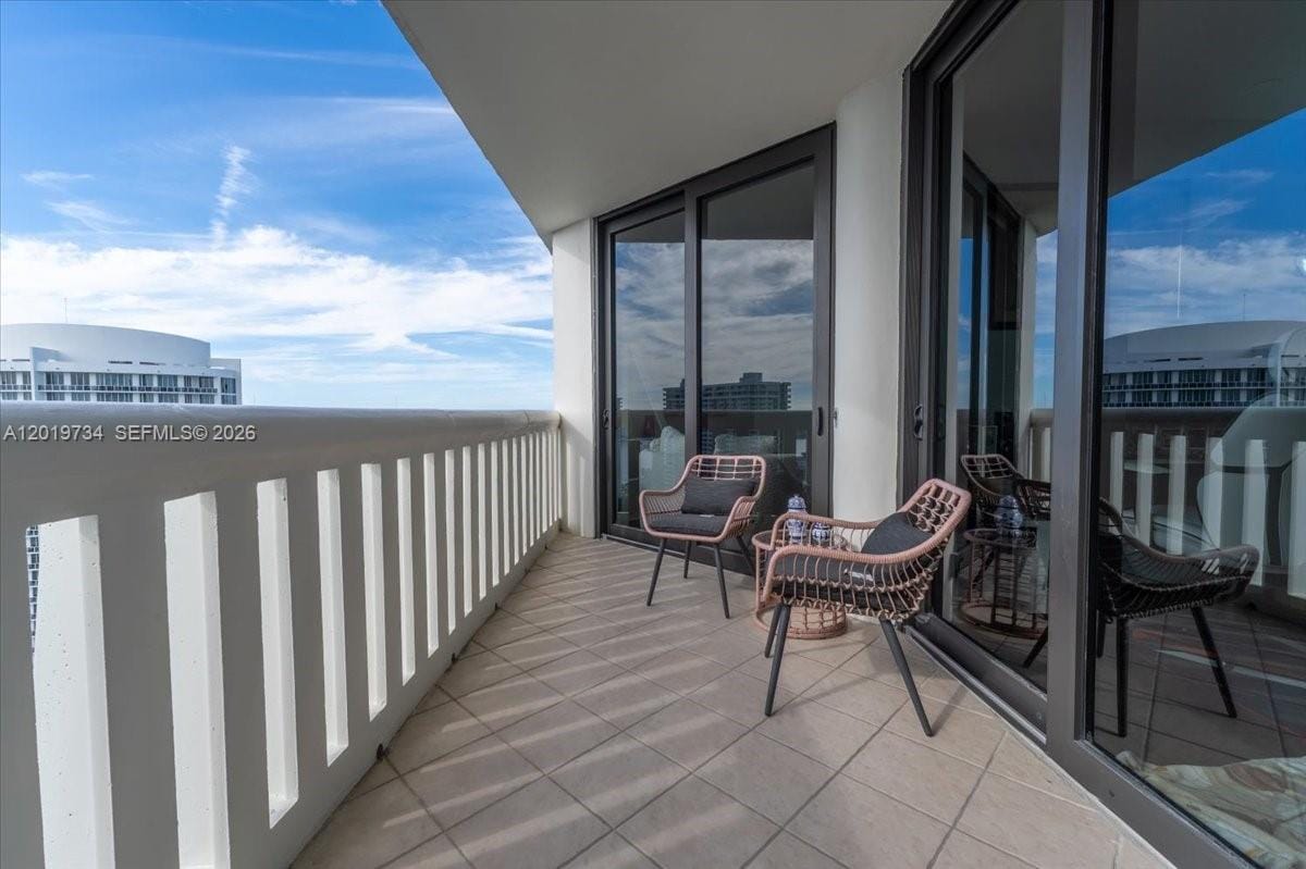 3000 Island Boulevard 2802, Aventura, FL 33160 photo 21