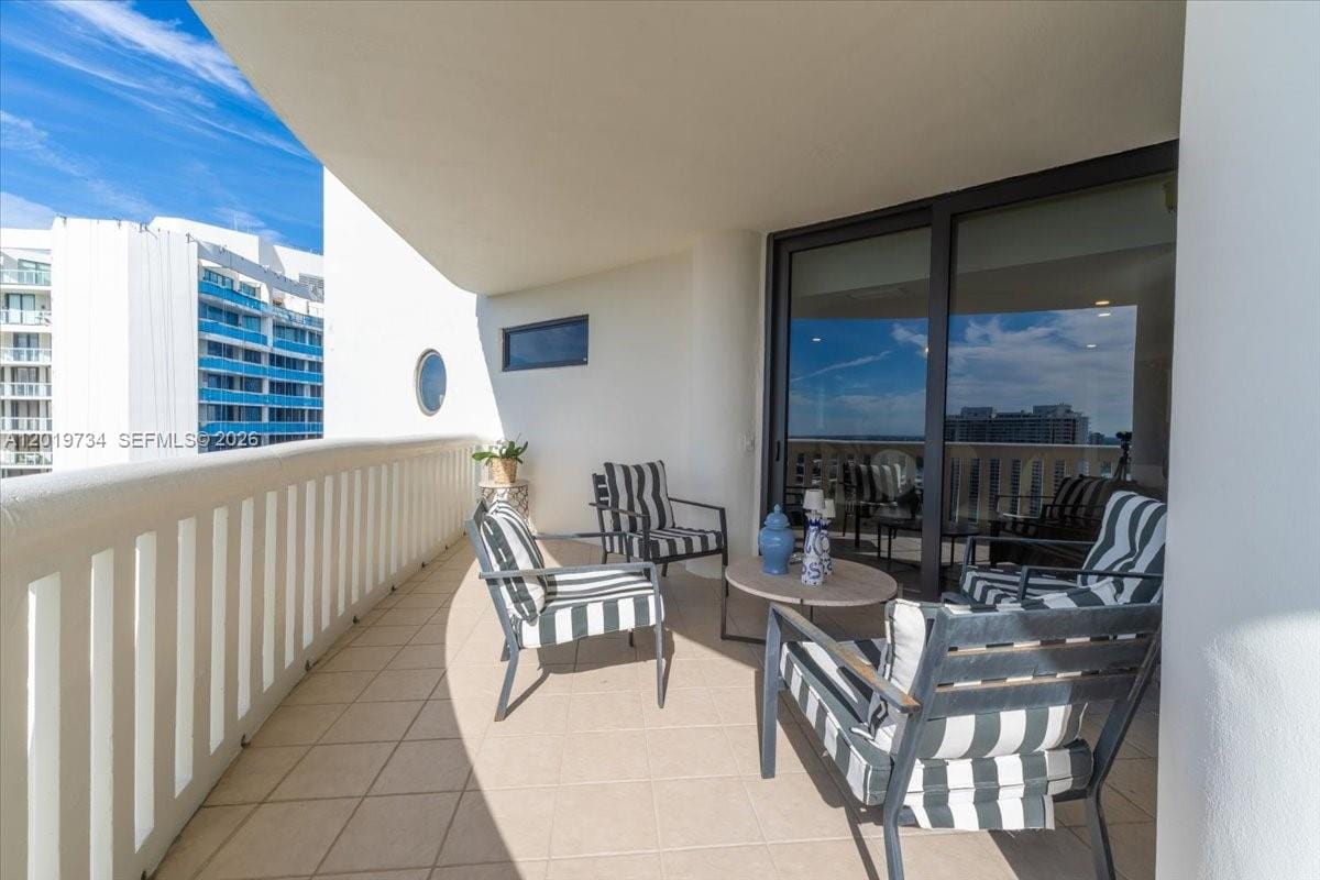 3000 Island Boulevard 2802, Aventura, FL 33160 photo 22