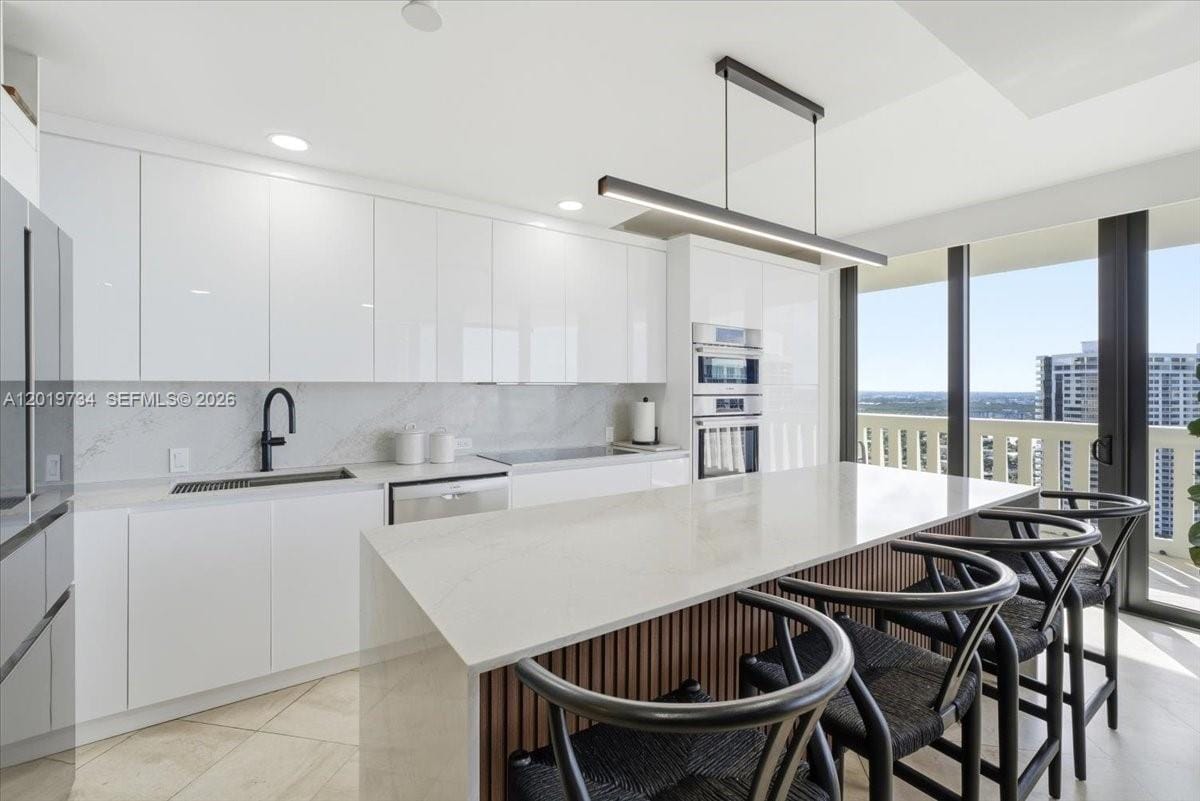 3000 Island Boulevard 2802 — photo 8