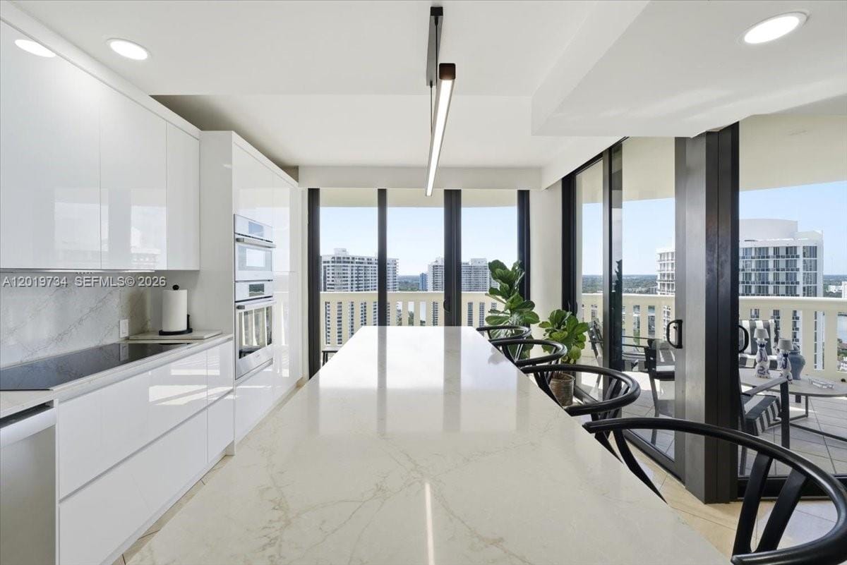 3000 Island Boulevard 2802 — photo 10