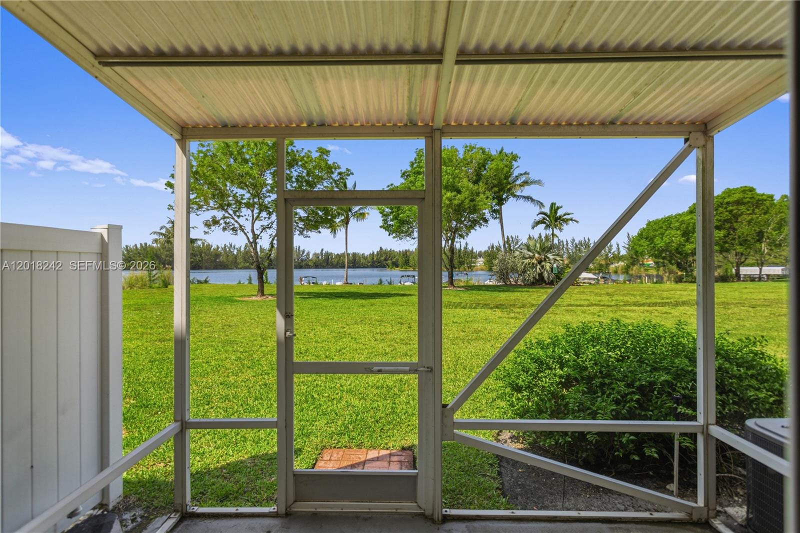 4065 Crystal Lake Drive, Deerfield Beach, FL 33064 photo 19
