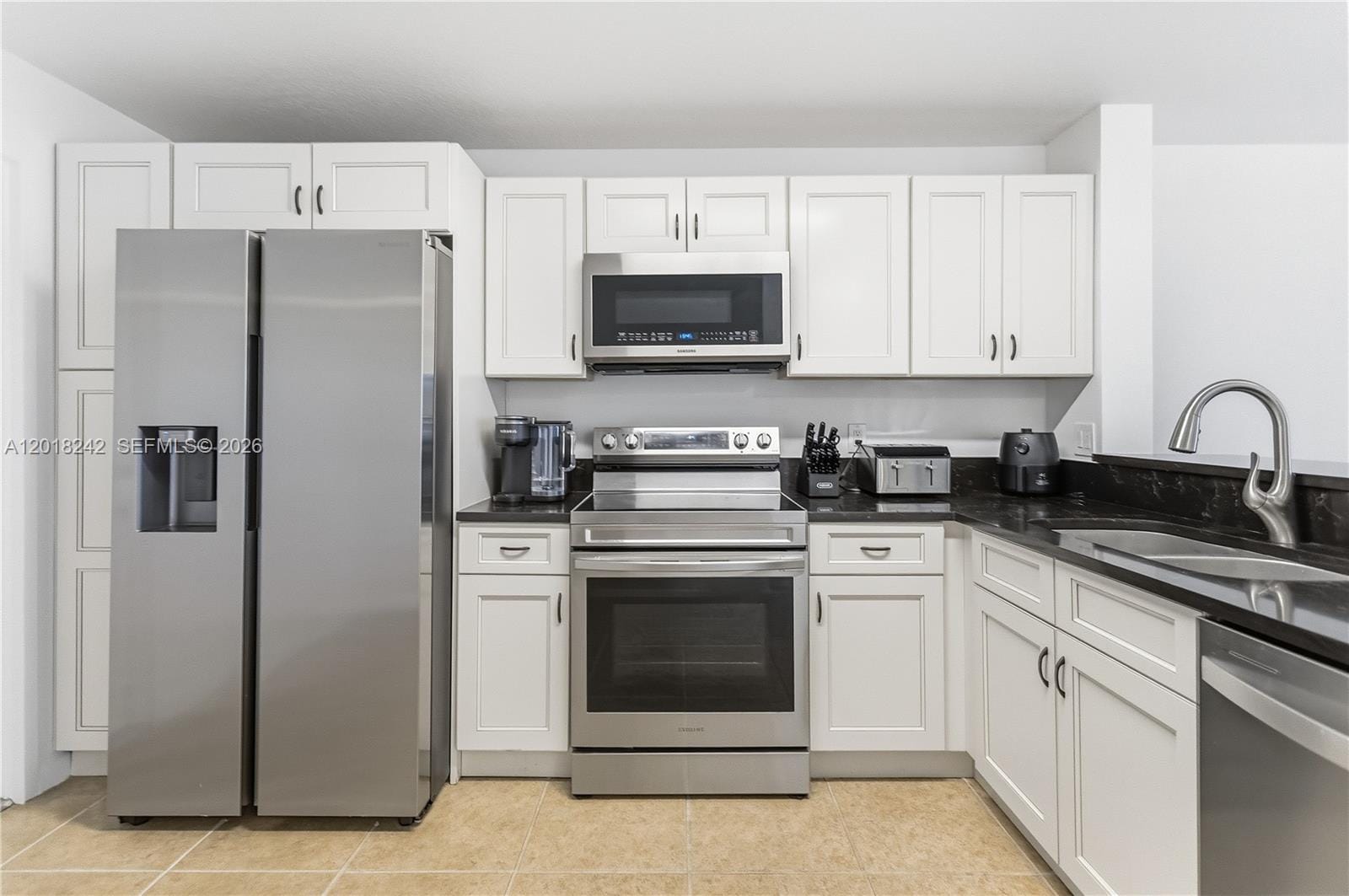 4065 Crystal Lake Drive — photo 4