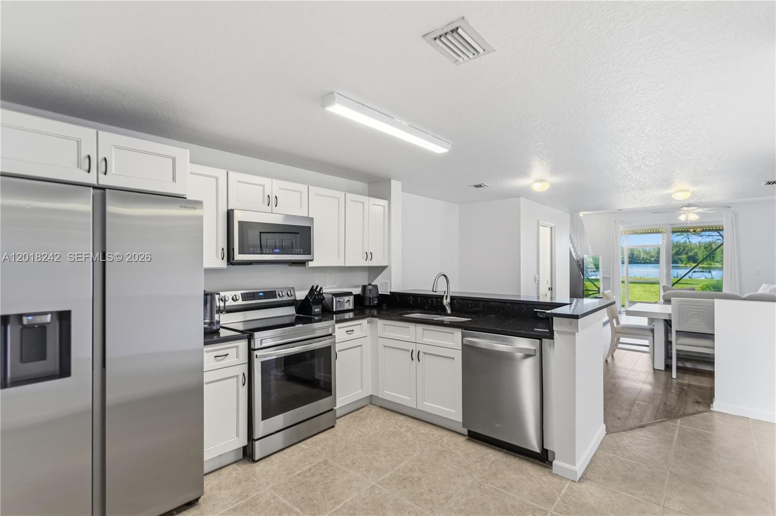 4065 Crystal Lake Drive — photo 5