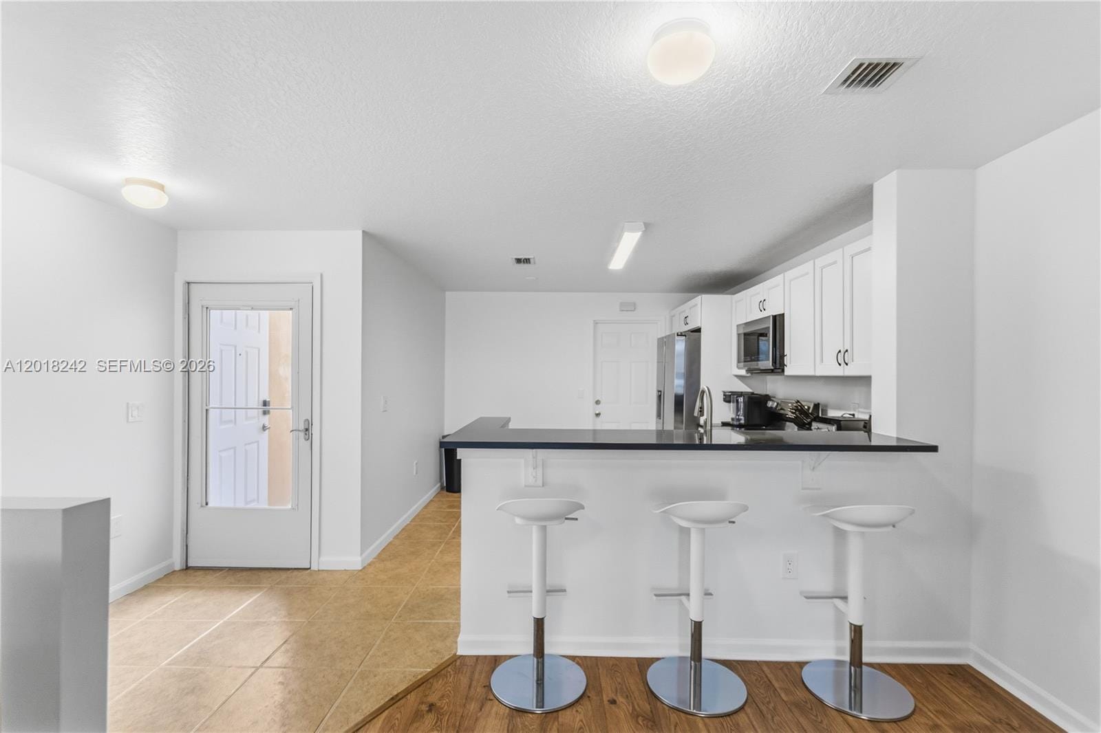 4065 Crystal Lake Drive — photo 10