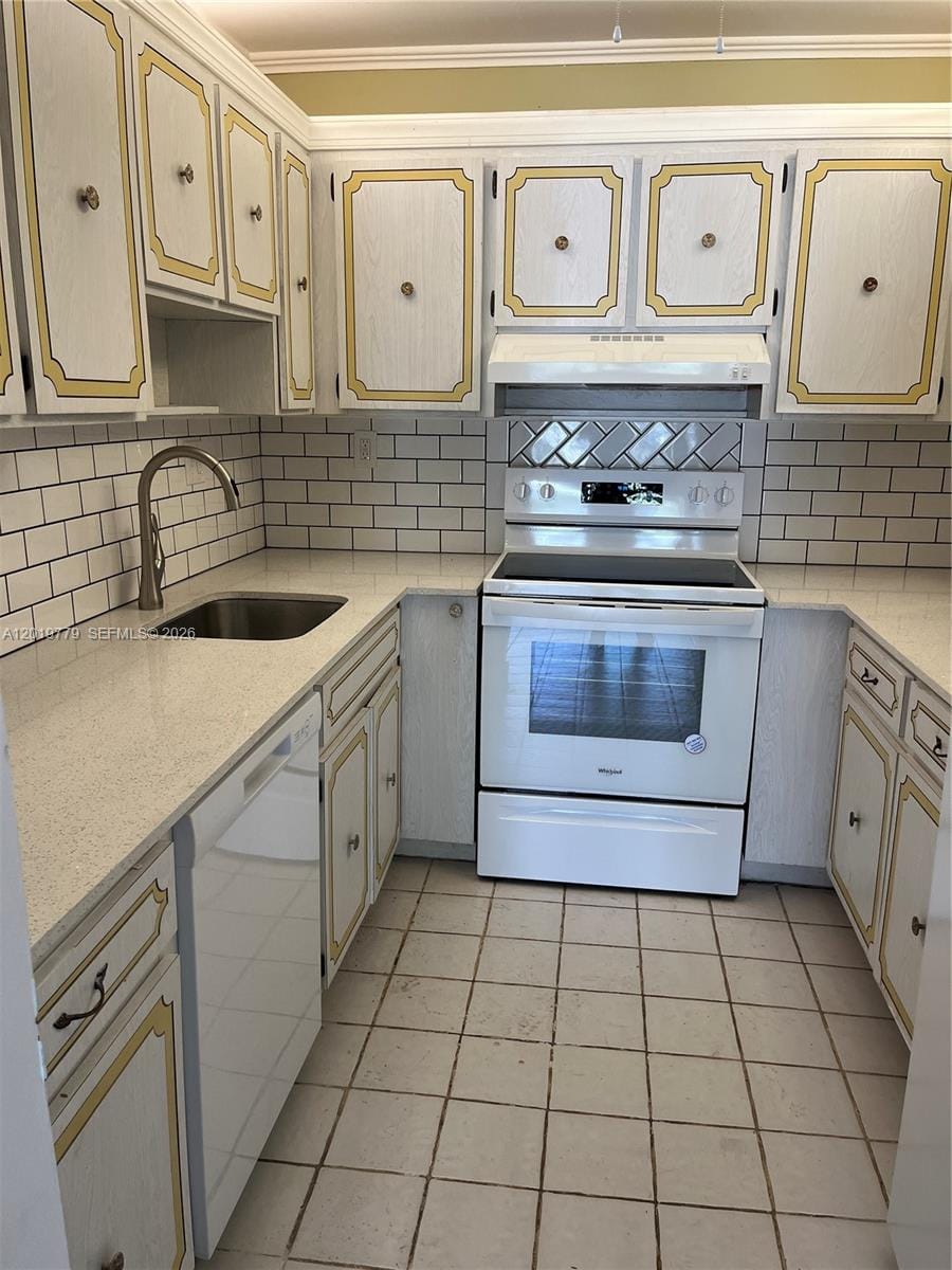 17051 NE 35th Avenue 202, North Miami Beach, FL 33160 photo 2