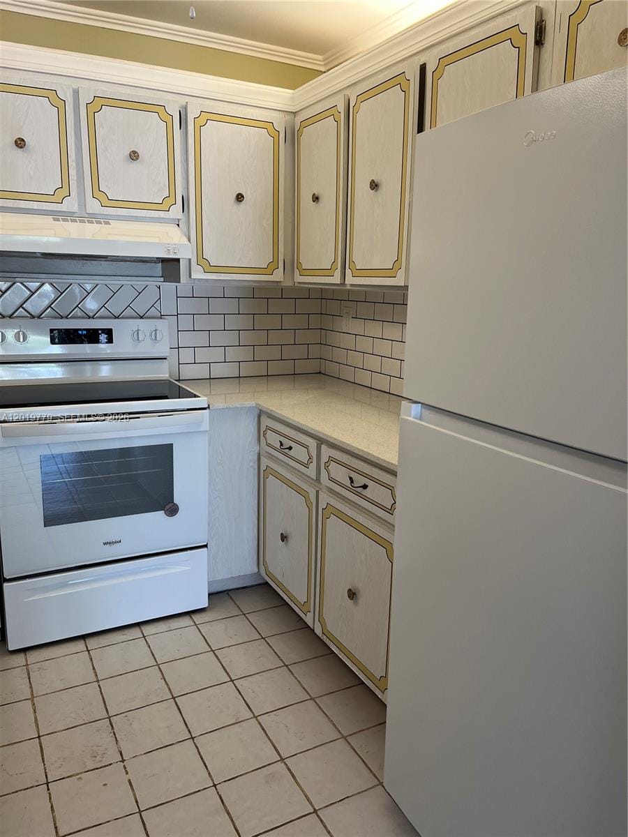 17051 NE 35th Avenue 202, North Miami Beach, FL 33160 photo 3