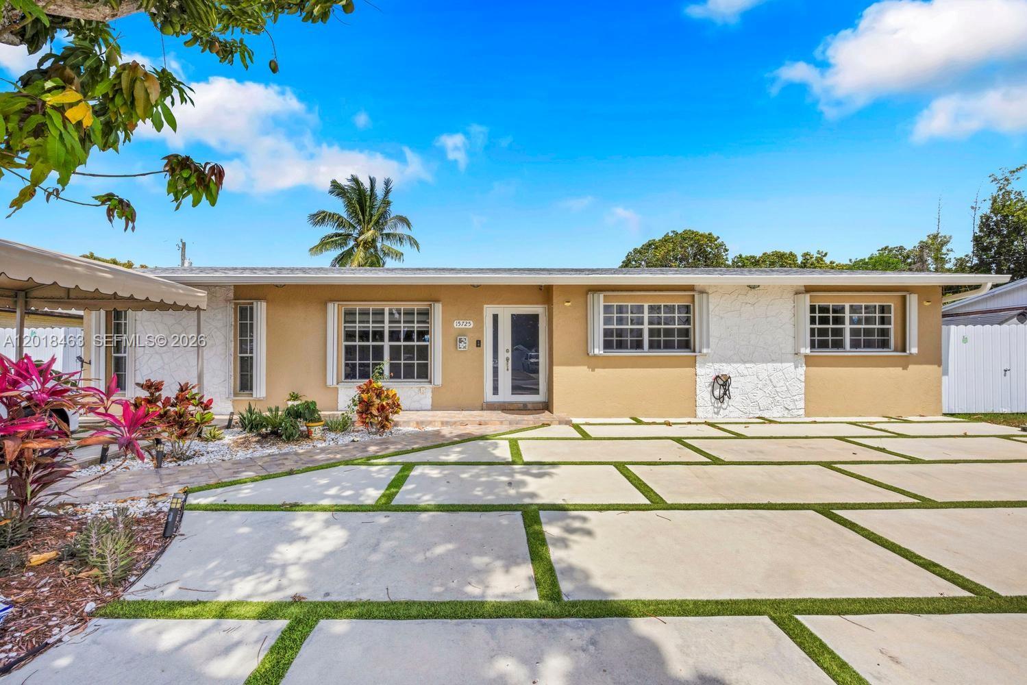 15725 SW 102nd Place, Miami, FL 33157, Miami
