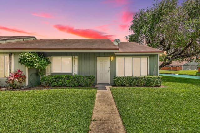 4851 Orleans Court D, sold in Forest Glen, West Palm Beach, FL