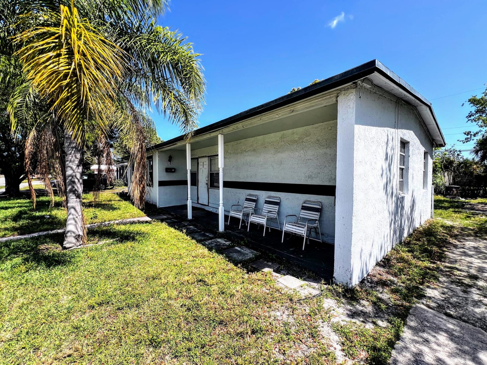 260 NE 42nd Court, Deerfield Beach, FL 33064 photo 2