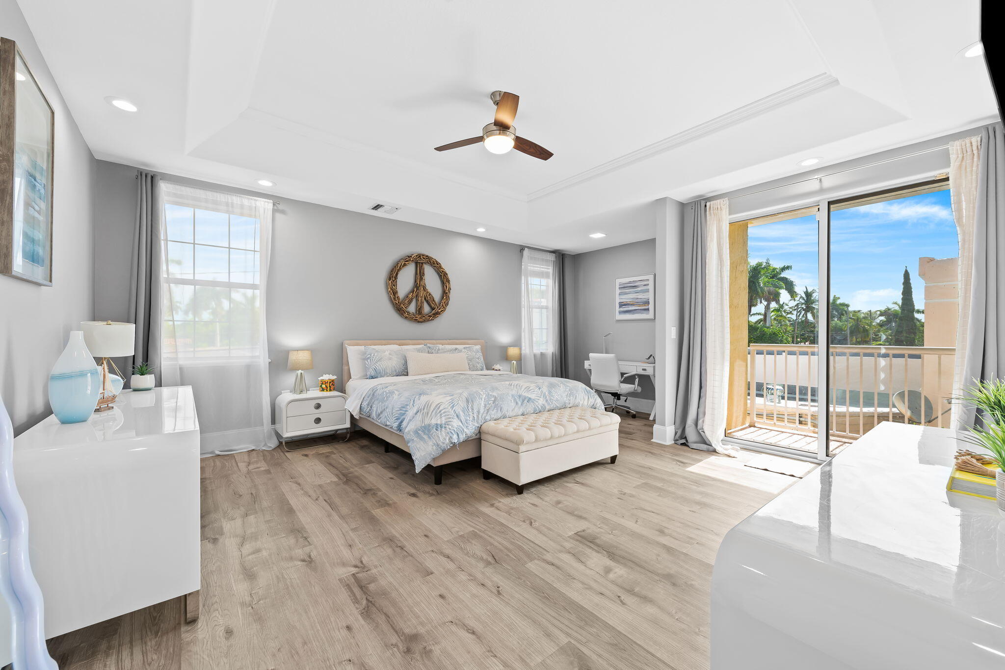 919 Hollywood Boulevard, Hollywood, FL 33019, Hollywood