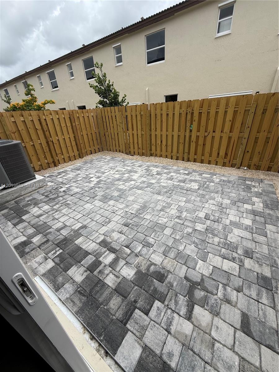 2671 SE 25th Terrace — photo 9