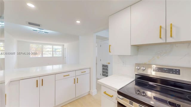 1333 E Hallandale Beach Boulevard 326, Hallandale Beach, FL 33009