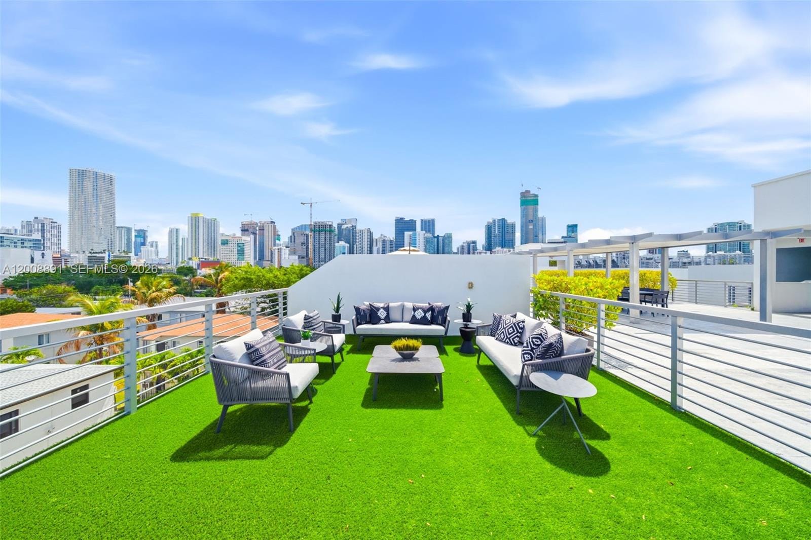 545 SW 11th Street 308, Miami, FL 33129 photo 2
