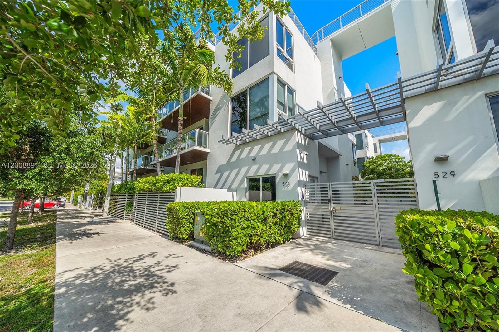 545 SW 11th Street 308, Miami, FL 33129 photo 5