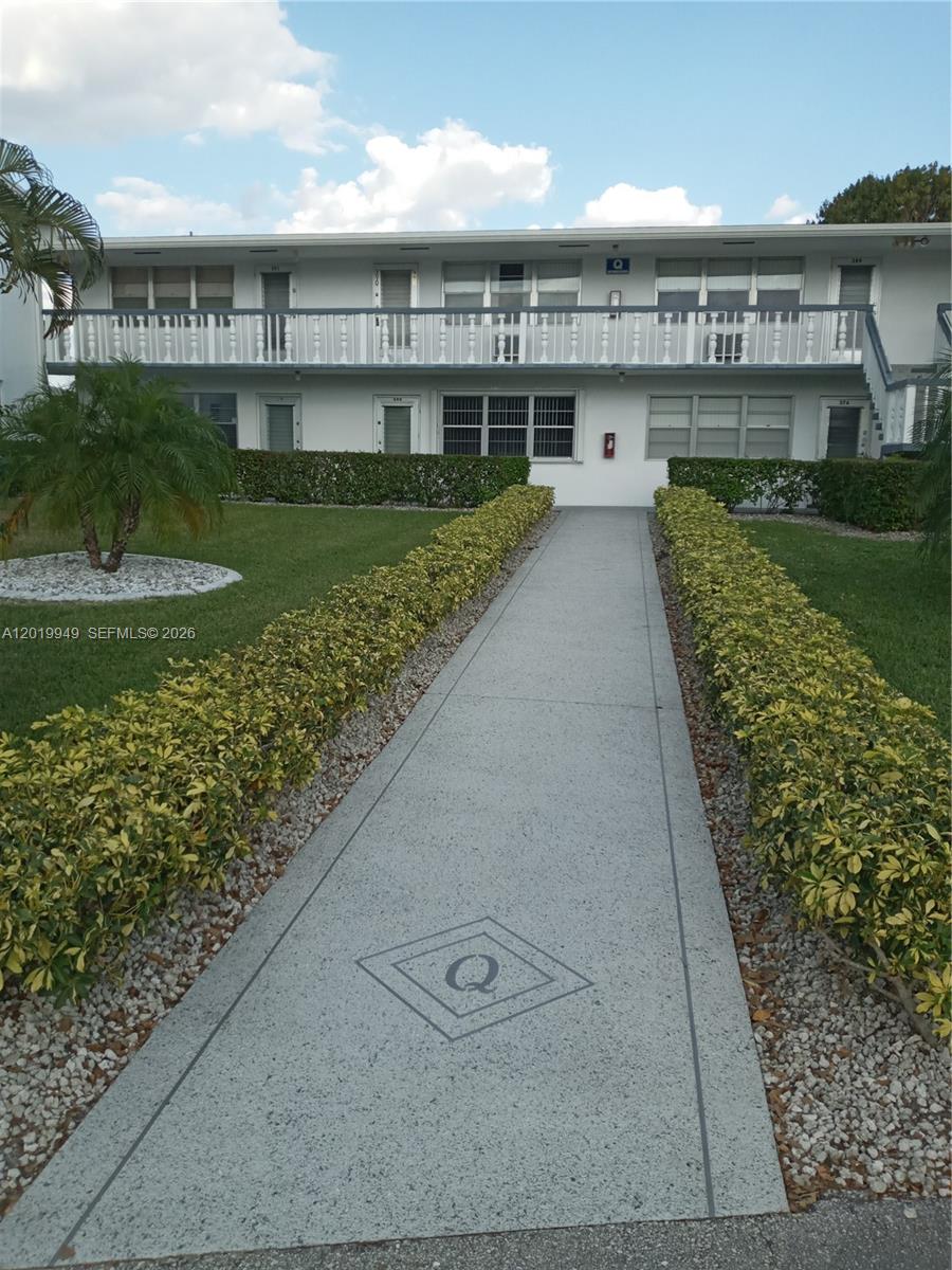 390 Windsor Q 390 390, West Palm Beach, FL 33417, West Palm Beach