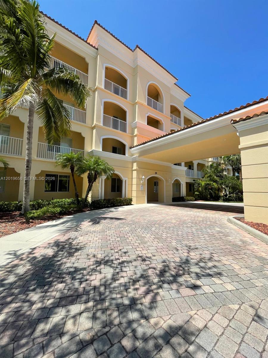 19 W Harbour Isle Drive W 201, Fort Pierce, FL 34949, Fort Pierce